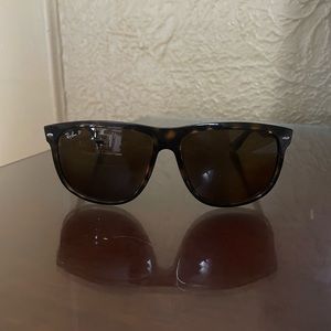 Ray-Ban Boyfriend Polarized (RB4147)